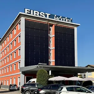 Отель First Malpensa ****