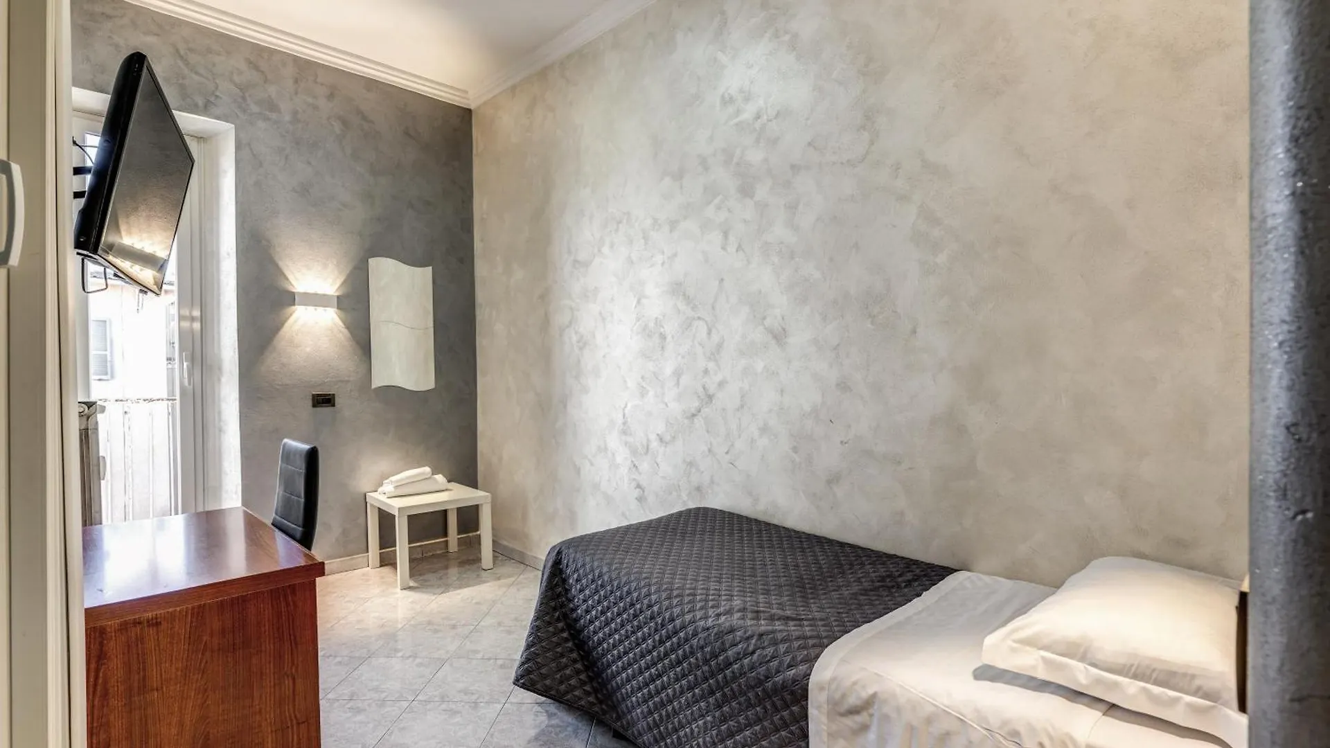 Hotel Planet Рим