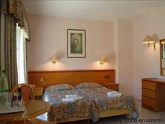 Hotel Planet Рим
