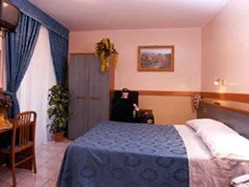Hotel Planet Рим Италия